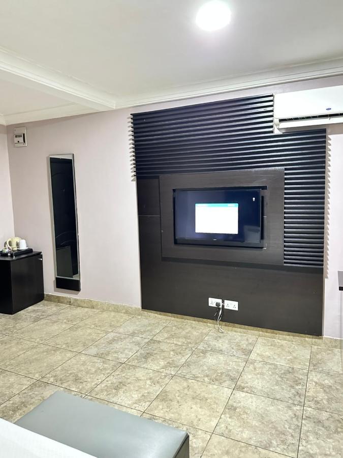 Msquare Hotel Gra Ikeja Exterior foto