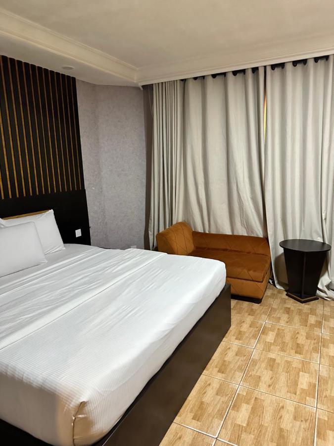 Msquare Hotel Gra Ikeja Exterior foto